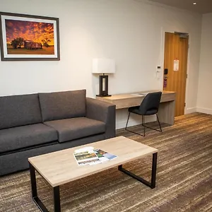Porter's 4*, Plainland Australia